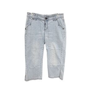 Canyon River Blues Women’s Capri Jeans Size 4